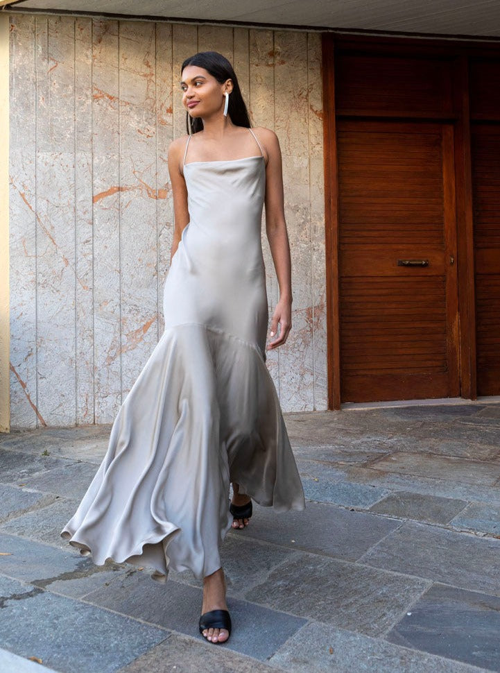 CINDY DRESS - LIGHT GREY ROSES ARE RED CINDY DRESS - LIGHT GREY ROSES ARE RED